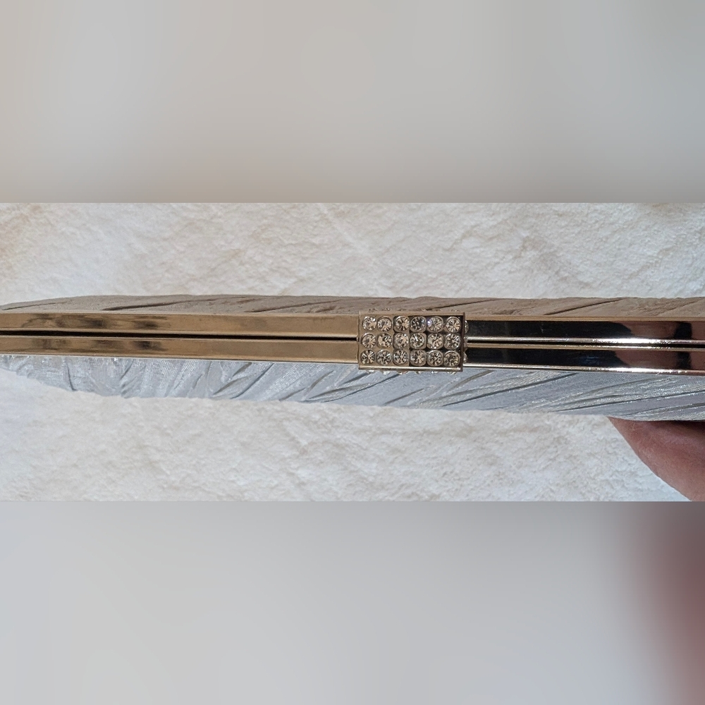 Roberto Vianni Silver Satin Evening Clutch/ Shoulder Bag - Picture 4 of 4
